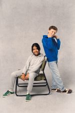 Sweat-shirt recyclé à capuche enfant – Image 18
