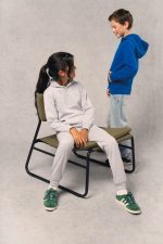Sweat-shirt recyclé à capuche enfant – Image 17