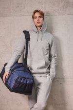 Sac de sport recyclé avec double compartiment latéral – Image 4