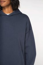 Sweat-shirt écoresponsable à capuche délavé oversize unisexe – Image 7