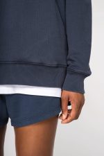Sweat-shirt écoresponsable à capuche délavé oversize unisexe – Image 9