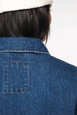 Veste en jean écoresponsable à épaules tombantes unisexe – Image 8