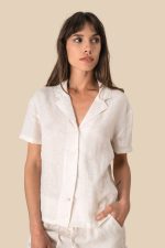 Chemise à col bowling manches courtes en lin femme – Image 4