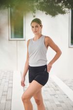 Short femme avec poche téléphone